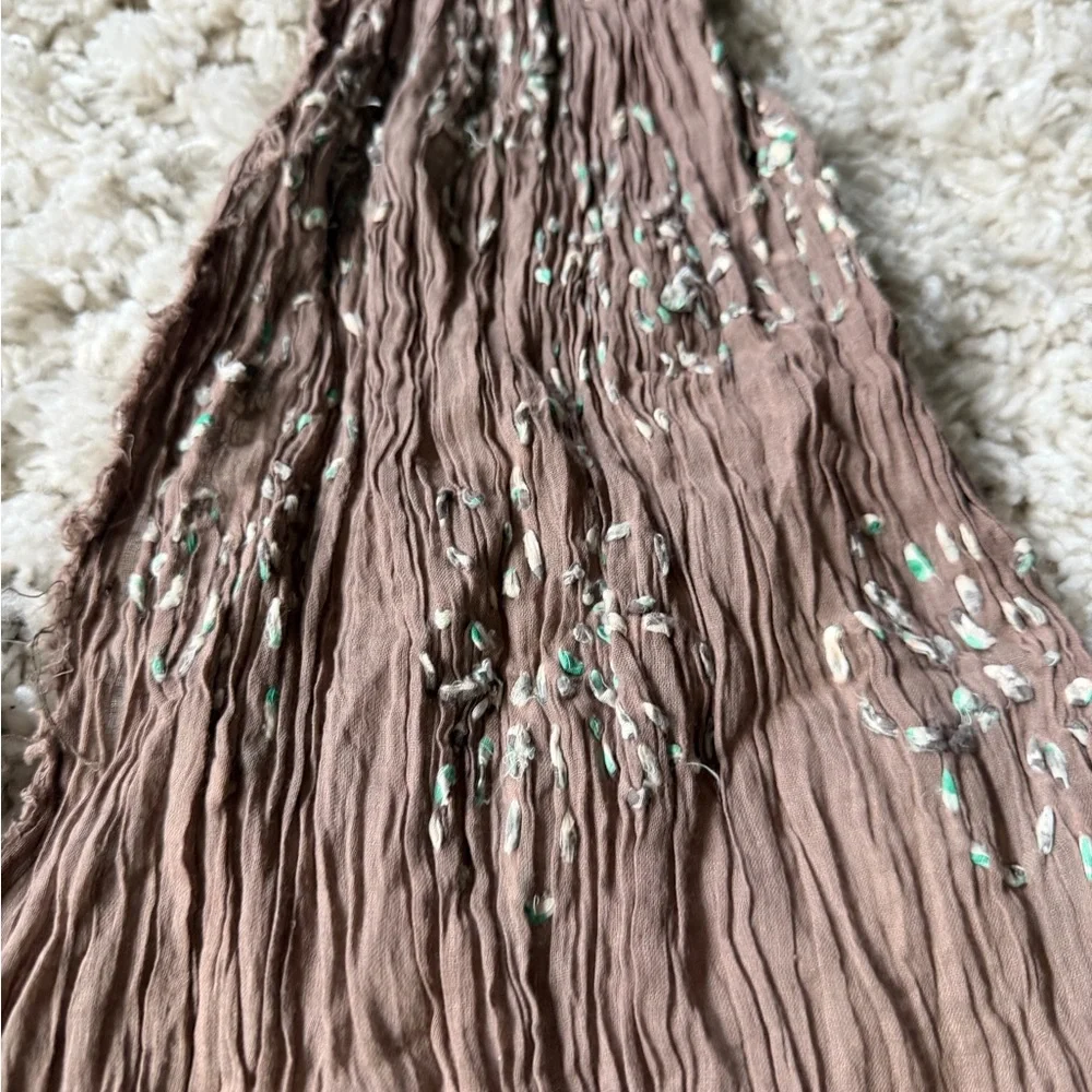 Chic Brown Scarf with embroidery floral vintage like Accents